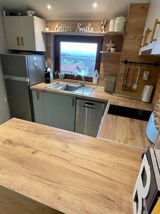 Cosy Mountain View Apartment 1 Bansko