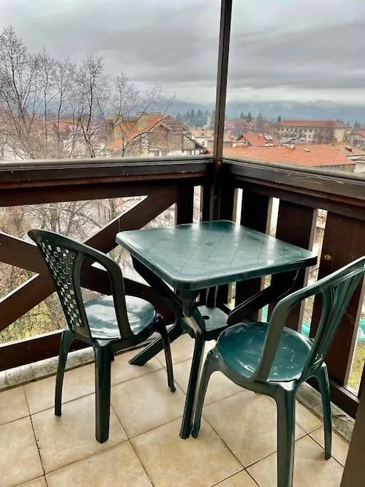 Cosy Mountain View Apartment 1 Bansko